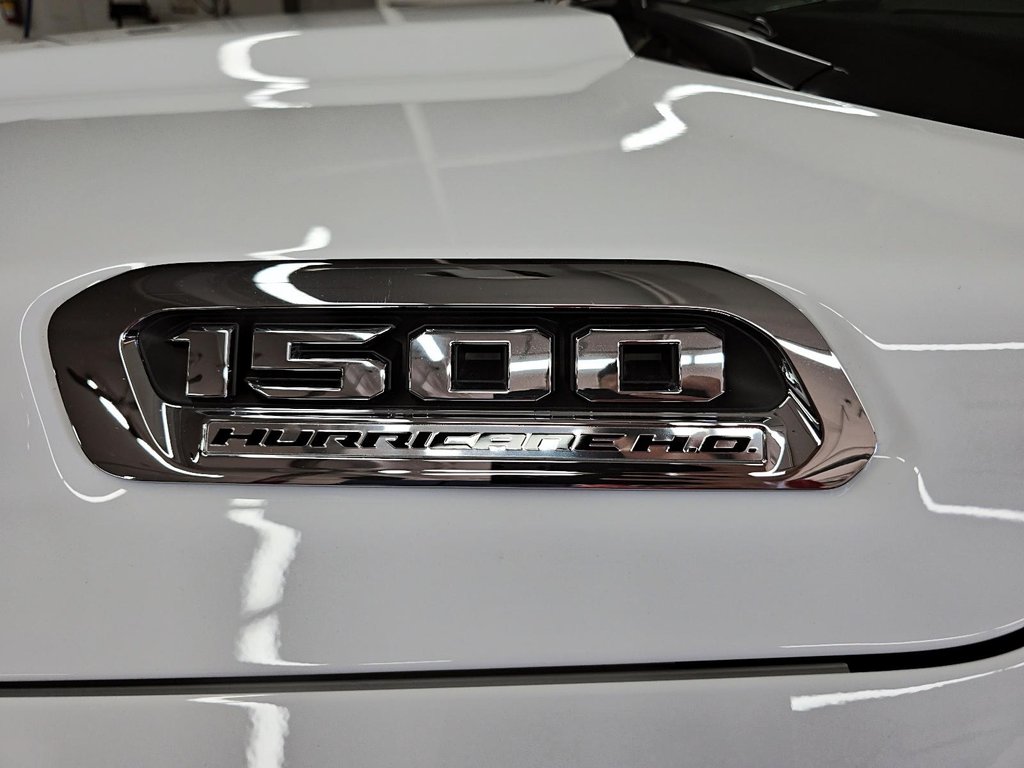2026 Ram 1500 TUNGSTEN in Sherbrooke, Quebec - 6 - w1024h768px