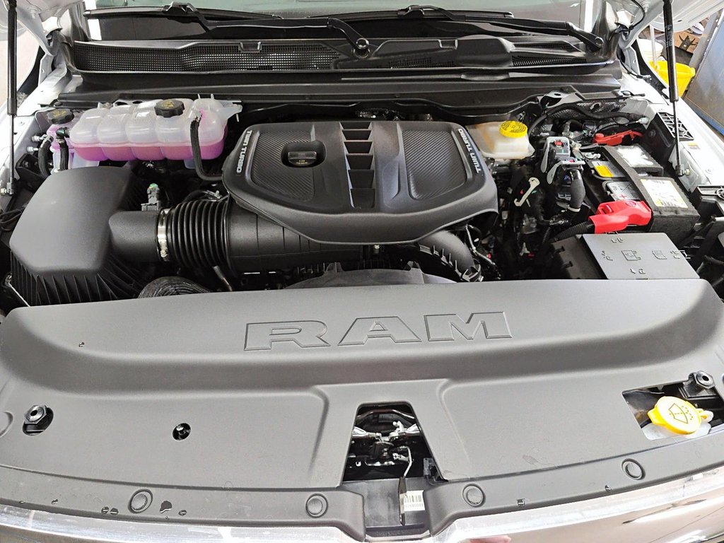 2026 Ram 1500 TUNGSTEN in Sherbrooke, Quebec - 8 - w1024h768px