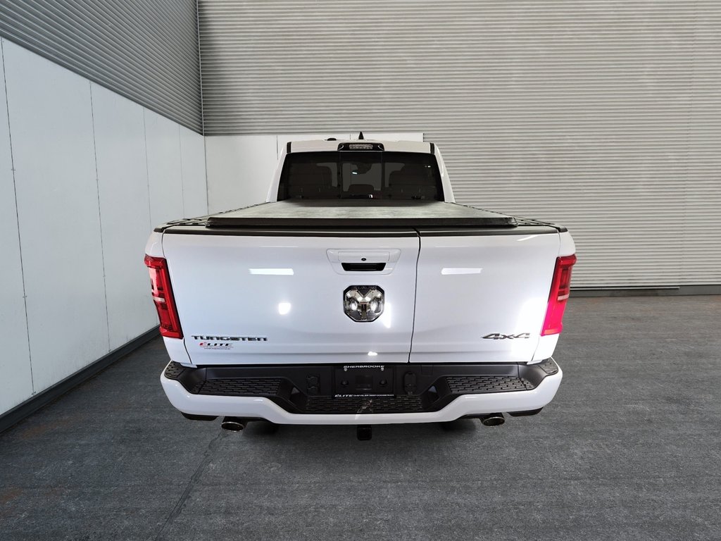 2026 Ram 1500 TUNGSTEN in Sherbrooke, Quebec - 3 - w1024h768px