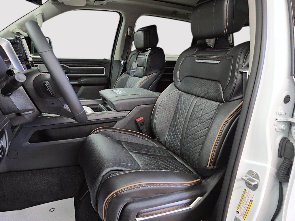 2026 Ram 1500 TUNGSTEN in Sherbrooke, Quebec - 9 - w1024h768px