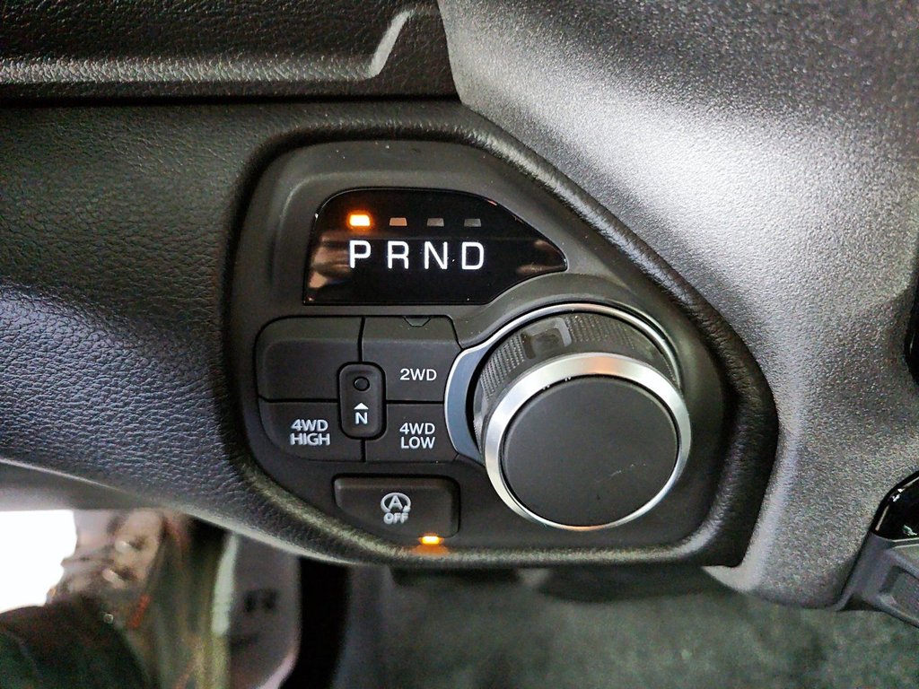 2026 Ram 1500 EXPRESS in Sherbrooke, Quebec - 15 - w1024h768px