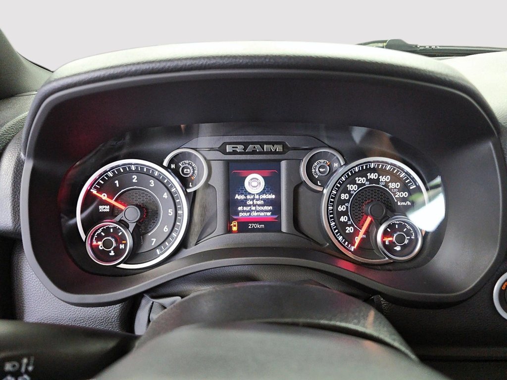 2026 Ram 1500 EXPRESS in Sherbrooke, Quebec - 14 - w1024h768px