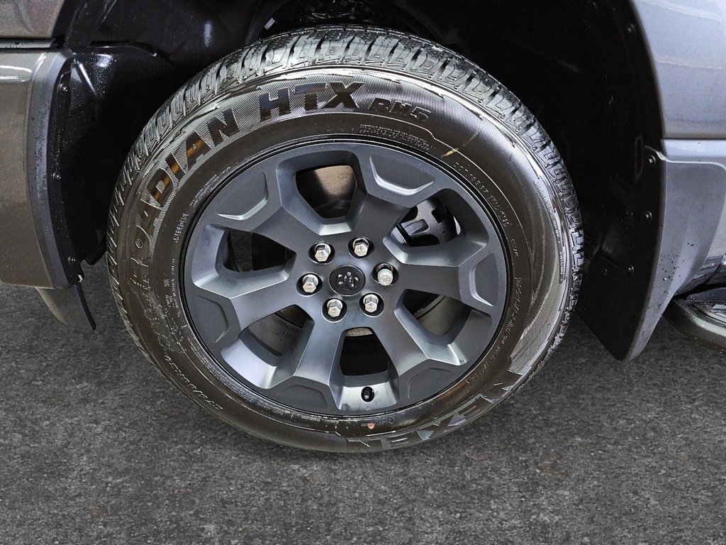 2027 Ram 1500 SPORT in St-Jean-Sur-Richelieu, Quebec - 7 - w1024h768px