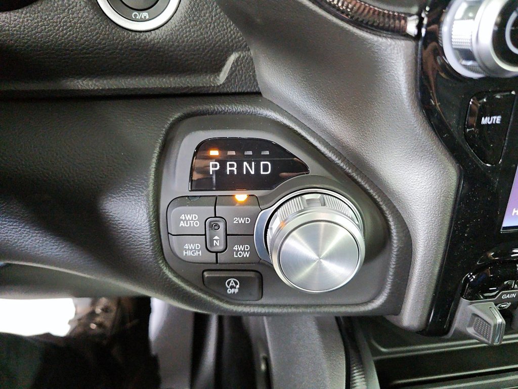 2027 Ram 1500 SPORT in St-Jean-Sur-Richelieu, Quebec - 15 - w1024h768px