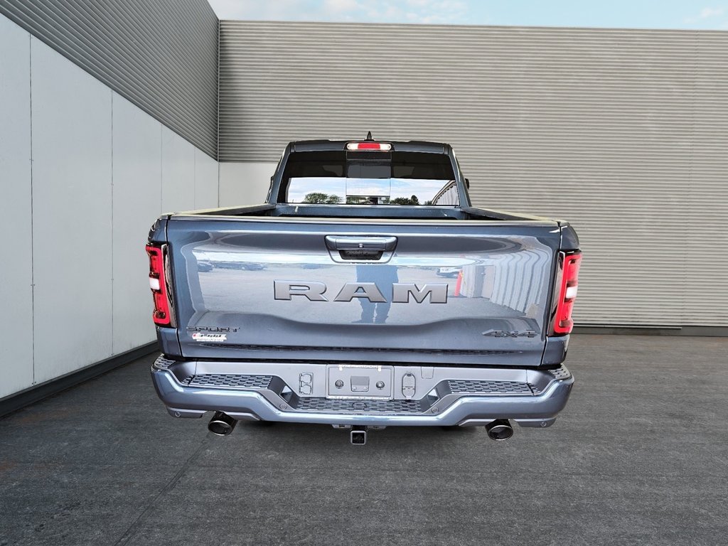 2027 Ram 1500 SPORT in St-Jean-Sur-Richelieu, Quebec - 3 - w1024h768px