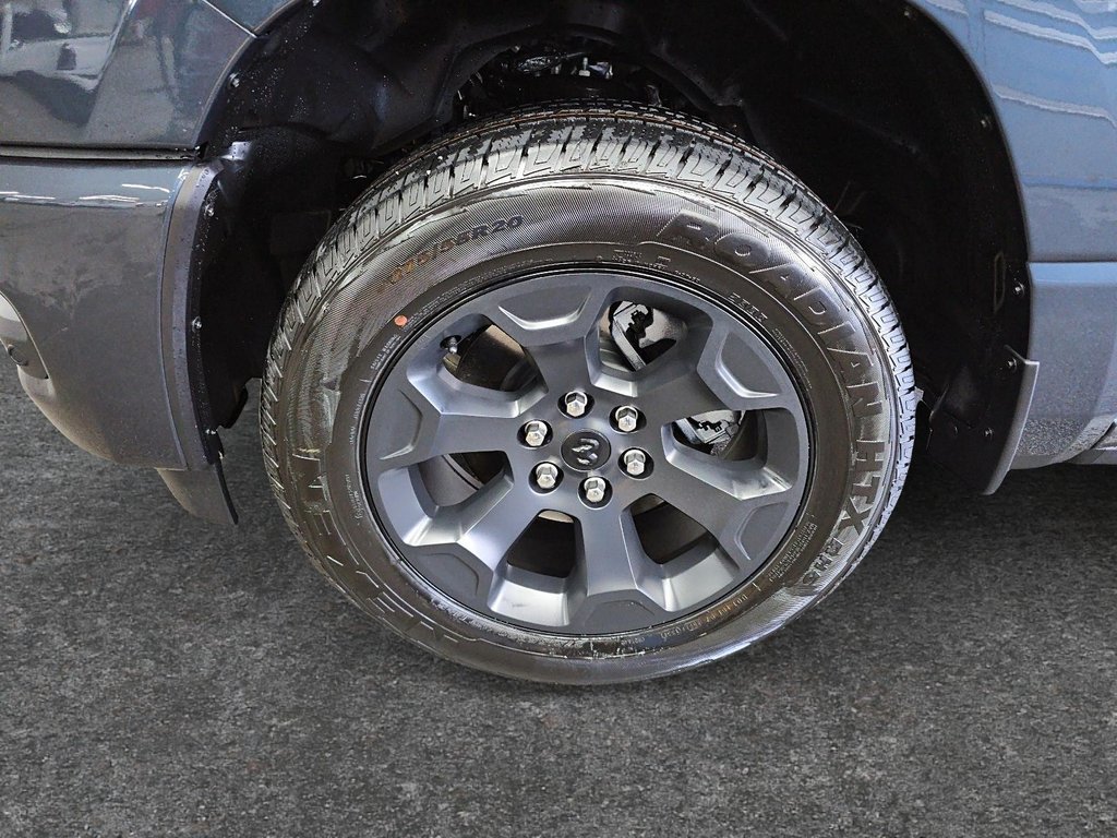 2027 Ram 1500 SPORT in St-Jean-Sur-Richelieu, Quebec - 7 - w1024h768px