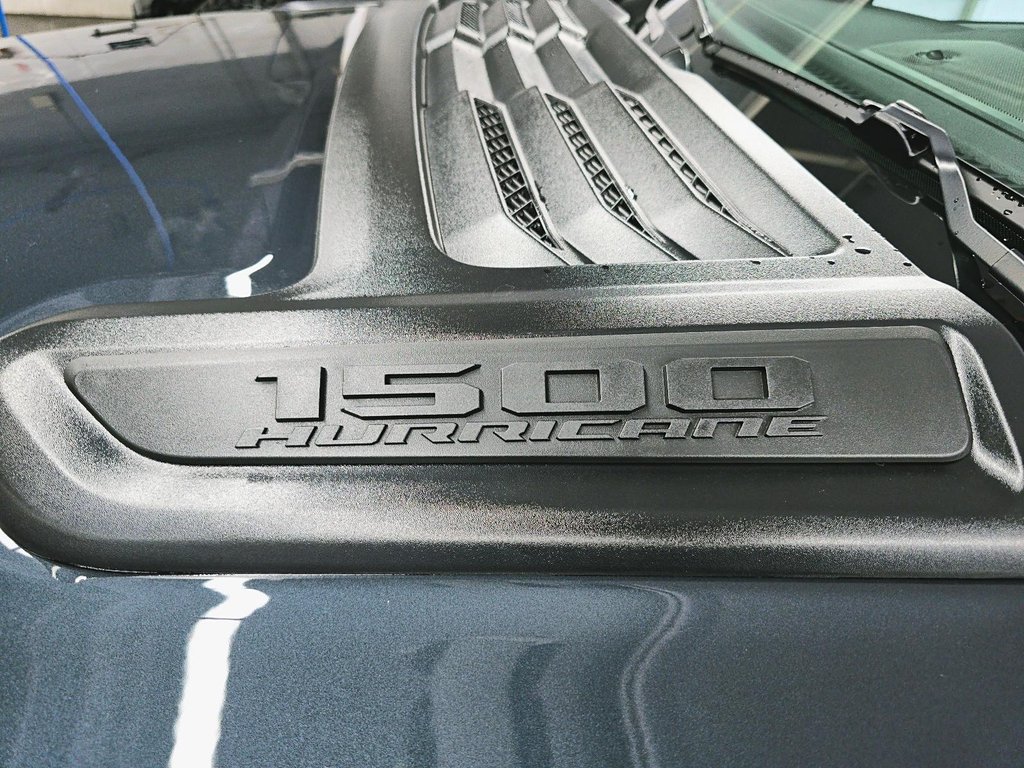 2027 Ram 1500 SPORT in St-Jean-Sur-Richelieu, Quebec - 6 - w1024h768px