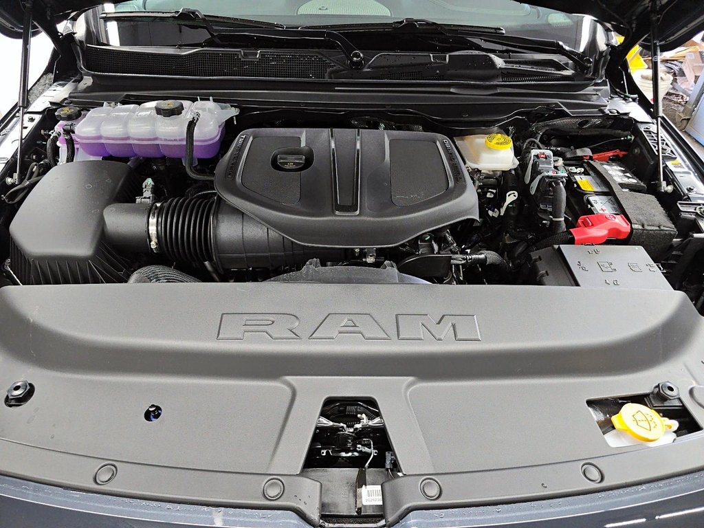 2027 Ram 1500 SPORT in St-Jean-Sur-Richelieu, Quebec - 8 - w1024h768px