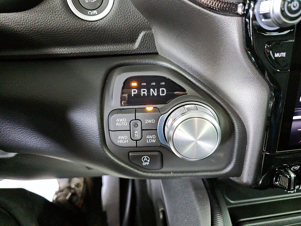 2027 Ram 1500 SPORT in St-Jean-Sur-Richelieu, Quebec - 15 - w1024h768px