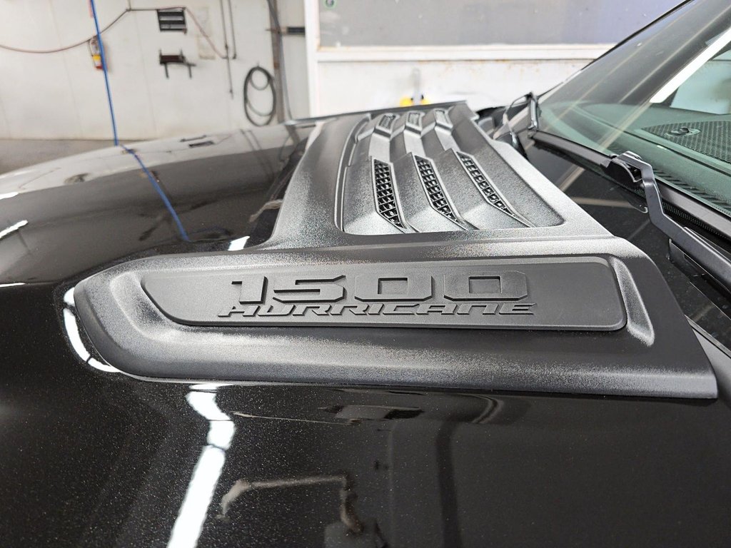 2027 Ram 1500 SPORT in St-Jean-Sur-Richelieu, Quebec - 6 - w1024h768px