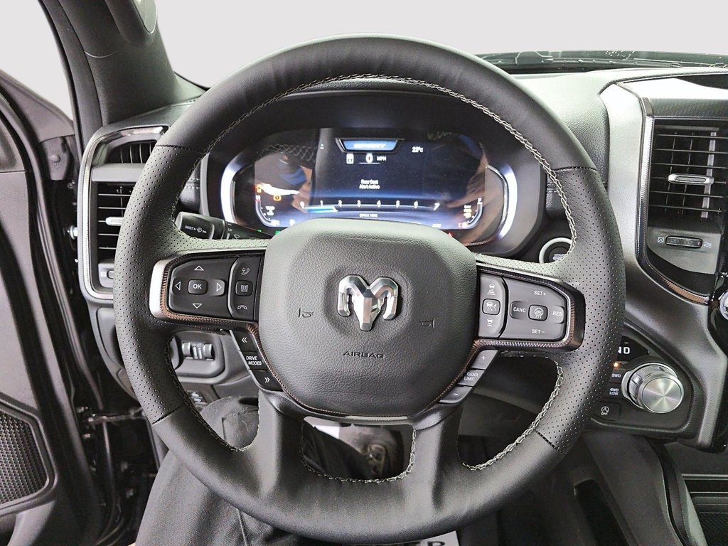 2027 Ram 1500 SPORT in St-Jean-Sur-Richelieu, Quebec - 12 - w1024h768px