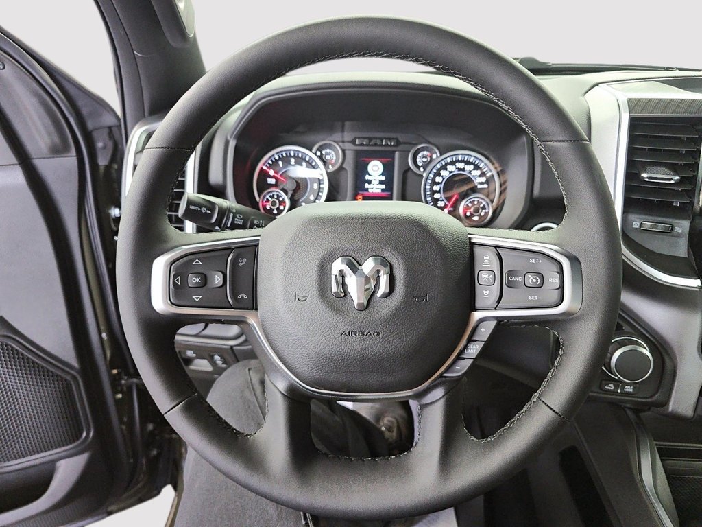 Ram 1500 BIG HORN 2027 à St-Jean-Sur-Richelieu, Québec - 12 - w1024h768px