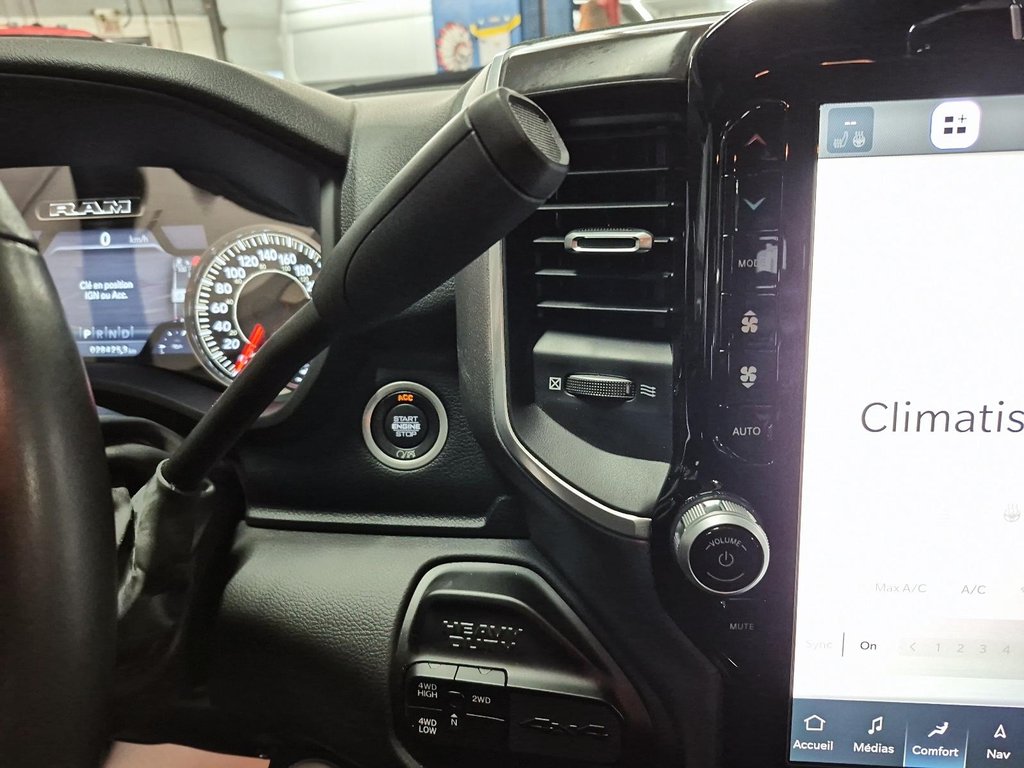 Ram 2500 Big Horn 2024 à Sherbrooke, Québec - 15 - w1024h768px