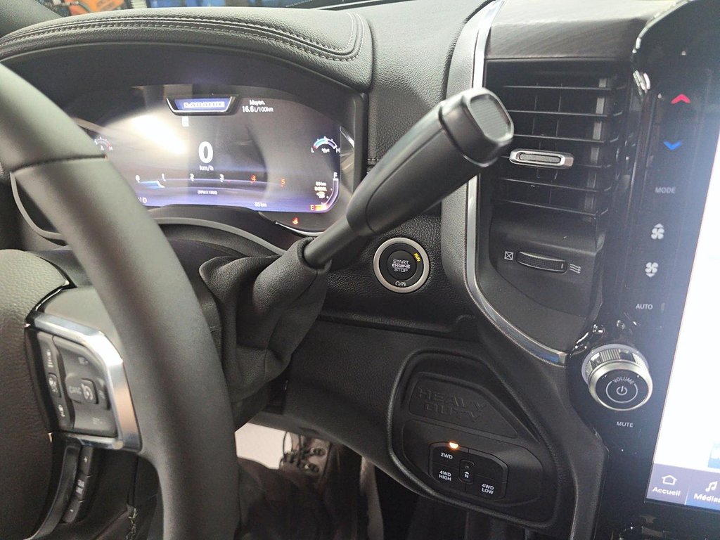 2025 Ram 2500 LARAMIE in St-Jean-Sur-Richelieu, Quebec - 15 - w1024h768px