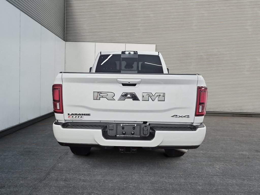 Ram 2500 LARAMIE 2025 à Sherbrooke, Québec - 3 - w1024h768px