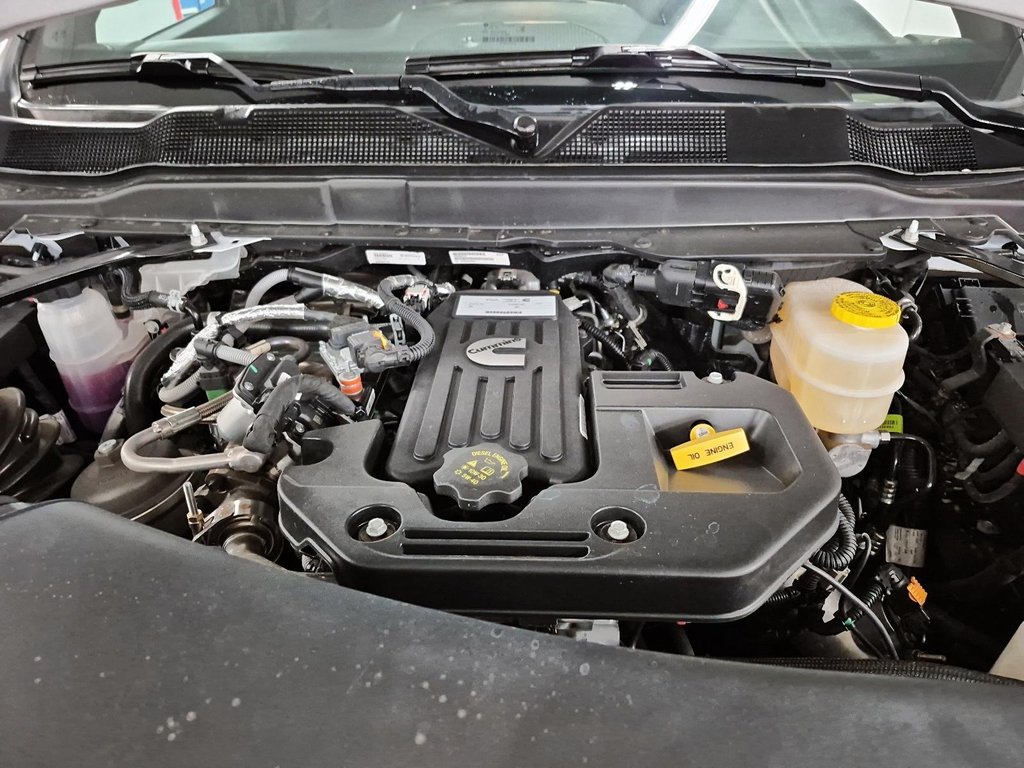 2025 Ram 2500 TRADESMAN in St-Jean-Sur-Richelieu, Quebec - 8 - w1024h768px