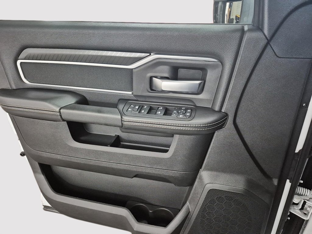 Ram 2500 BIG HORN 2025 à St-Jean-Sur-Richelieu, Québec - 11 - w1024h768px