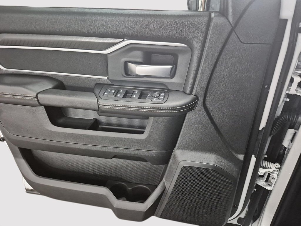 Ram 2500 BIG HORN 2025 à St-Jean-Sur-Richelieu, Québec - 11 - w1024h768px