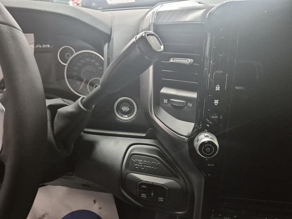 Ram 2500 BIG HORN 2025 à St-Jean-Sur-Richelieu, Québec - 14 - w1024h768px