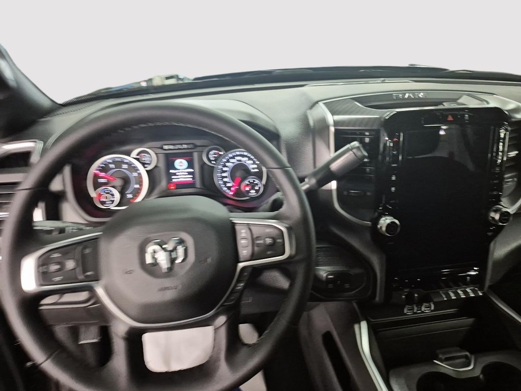 2025 Ram 2500 BIG HORN in Sherbrooke, Quebec - 9 - w1024h768px