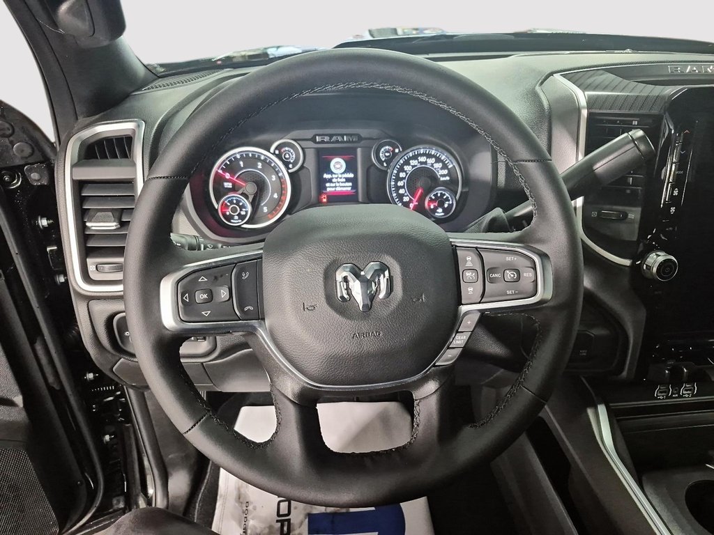 2025 Ram 2500 BIG HORN in Sherbrooke, Quebec - 11 - w1024h768px