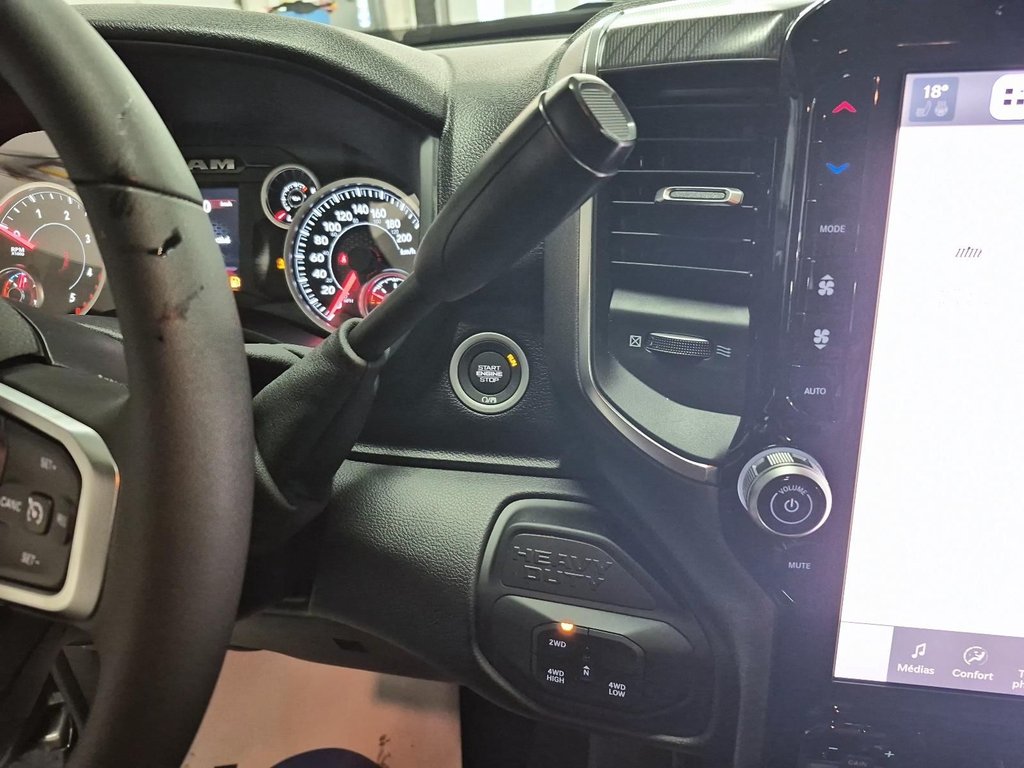 2025 Ram 2500 BIG HORN in St-Jean-Sur-Richelieu, Quebec - 15 - w1024h768px