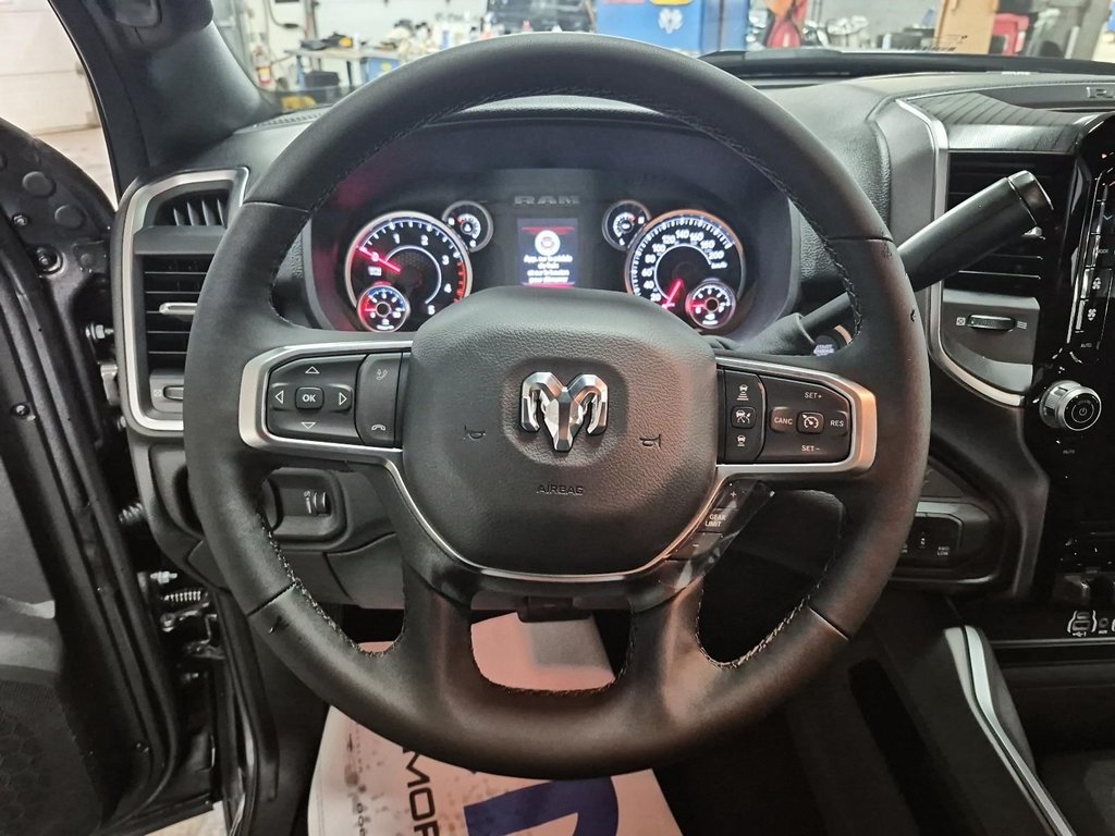 2025 Ram 2500 BIG HORN in St-Jean-Sur-Richelieu, Quebec - 12 - w1024h768px