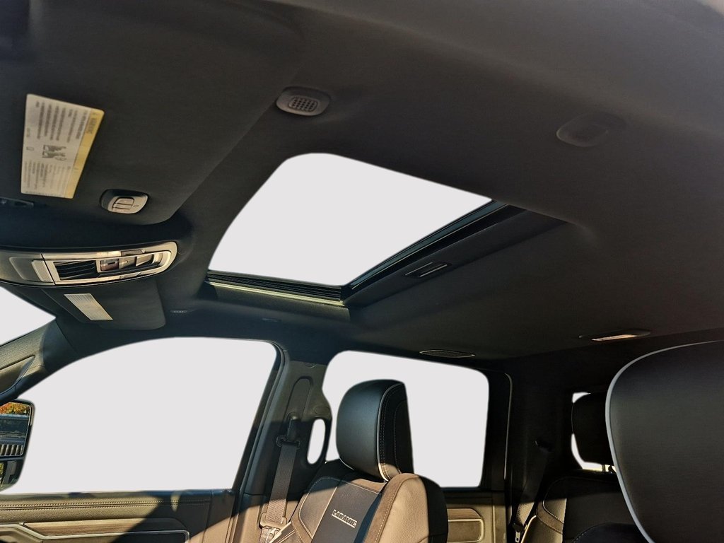 2025 Ram 2500 LARAMIE in Sherbrooke, Quebec - 19 - w1024h768px