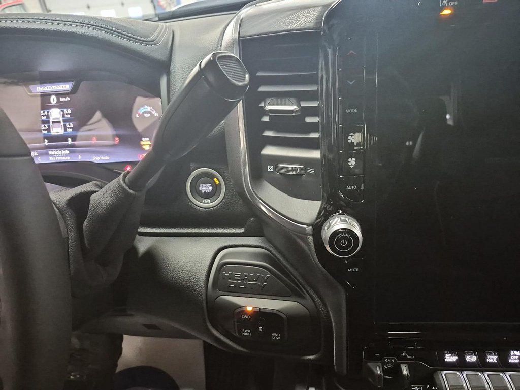 2025 Ram 2500 LARAMIE in St-Jean-Sur-Richelieu, Quebec - 14 - w1024h768px