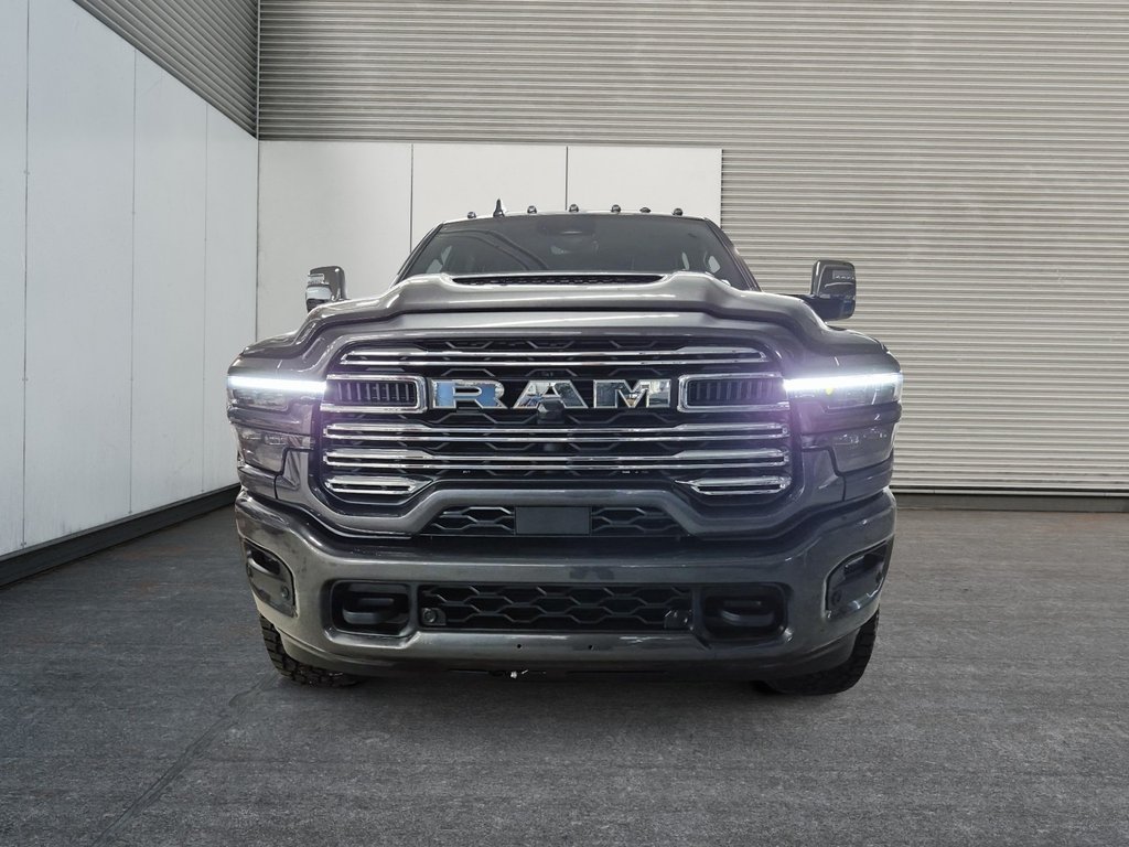 Ram 2500 LARAMIE 2025 à Sherbrooke, Québec - 2 - w1024h768px