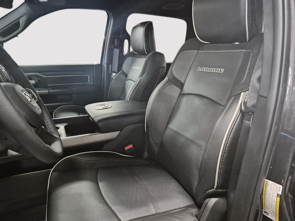 2025 Ram 2500 LARAMIE in St-Jean-Sur-Richelieu, Quebec - 9 - w1024h768px
