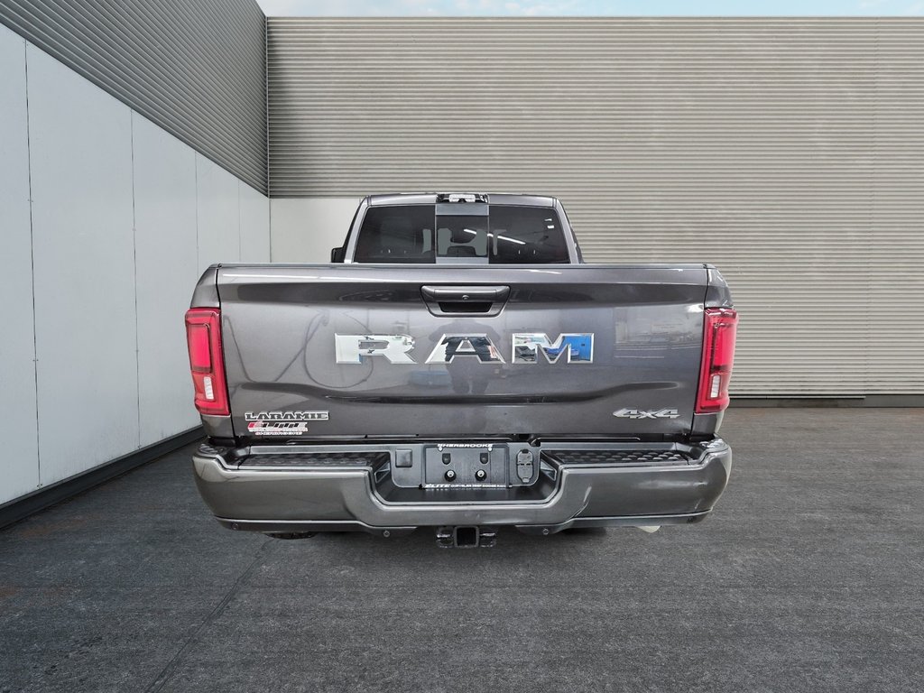 Ram 2500 LARAMIE 2025 à Sherbrooke, Québec - 3 - w1024h768px