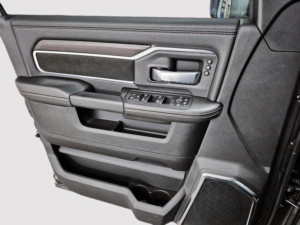 Ram 2500 LARAMIE 2025 à Sherbrooke, Québec - 11 - w1024h768px