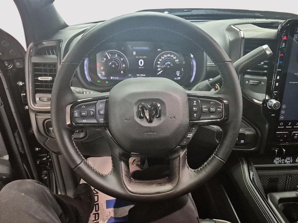 2026 Ram 2500 LIMITED in St-Jean-Sur-Richelieu, Quebec - 13 - w1024h768px