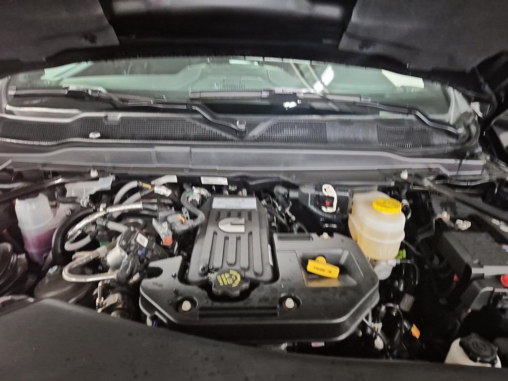 2026 Ram 2500 LIMITED in St-Jean-Sur-Richelieu, Quebec - 8 - w1024h768px