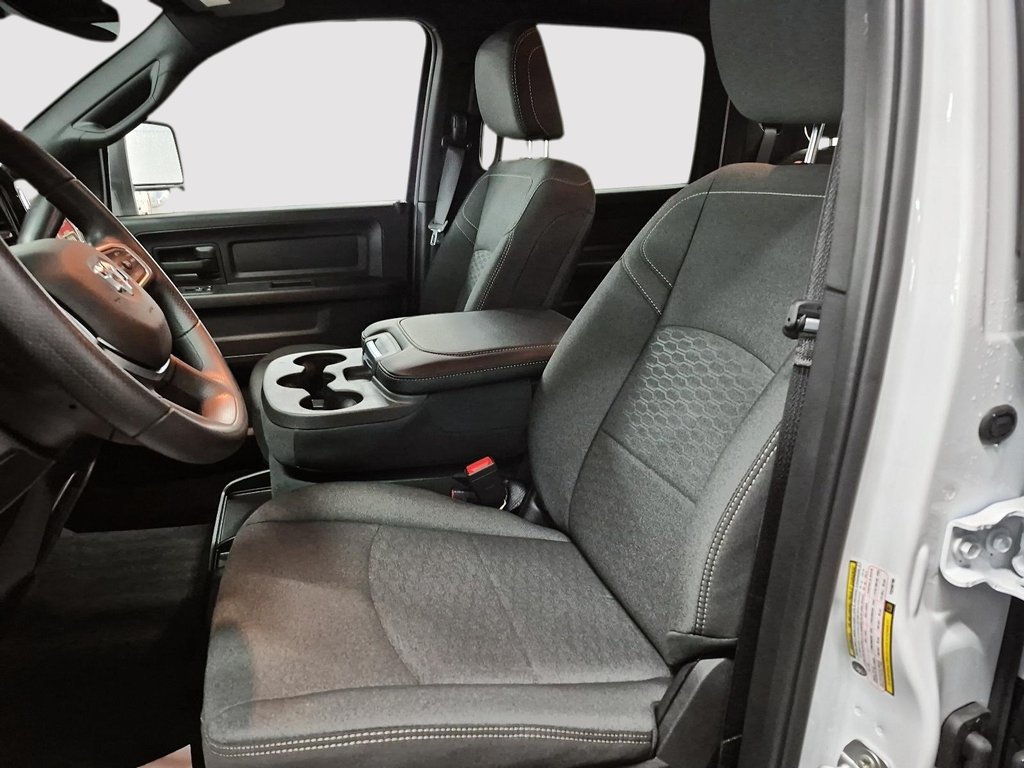 Ram 2500 BLACK EXPRESS 2026 à Sherbrooke, Québec - 9 - w1024h768px