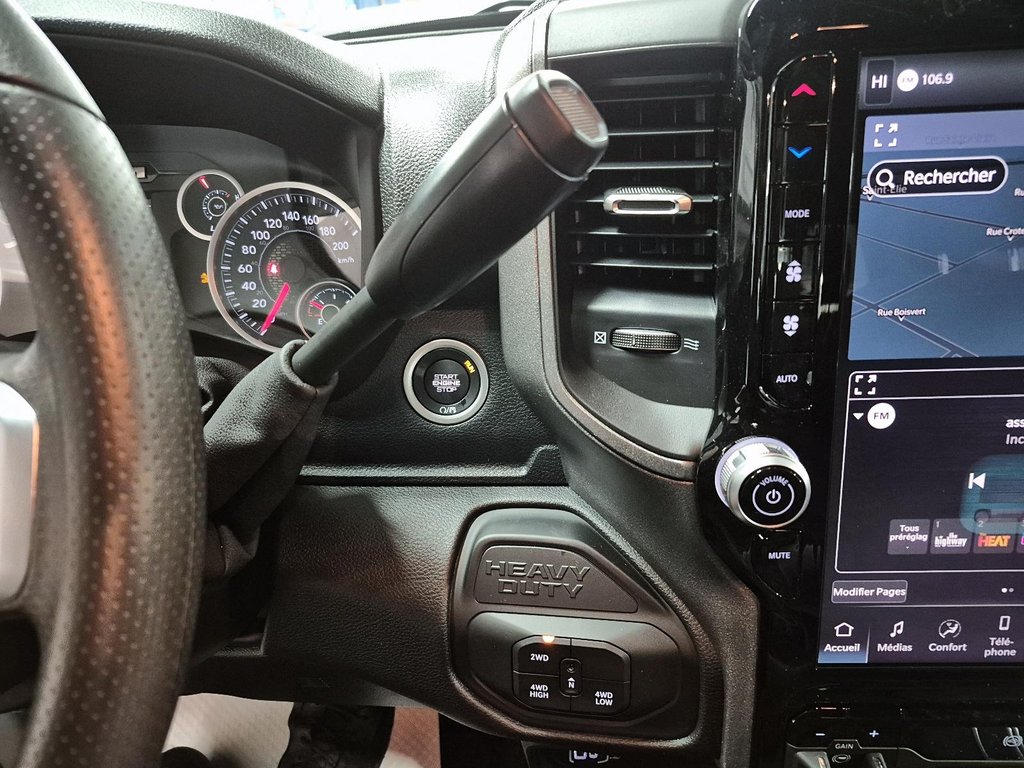 Ram 2500 BLACK EXPRESS 2026 à Sherbrooke, Québec - 15 - w1024h768px