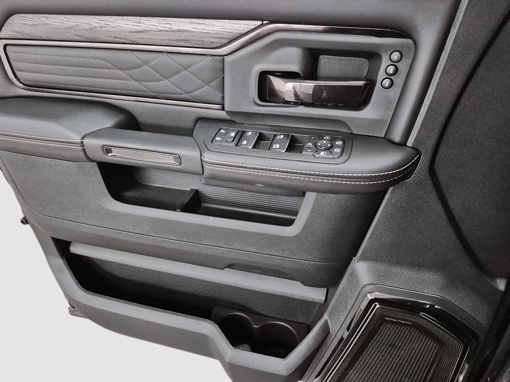 Ram 2500 LIMITED 2026 à St-Jean-Sur-Richelieu, Québec - 11 - w1024h768px