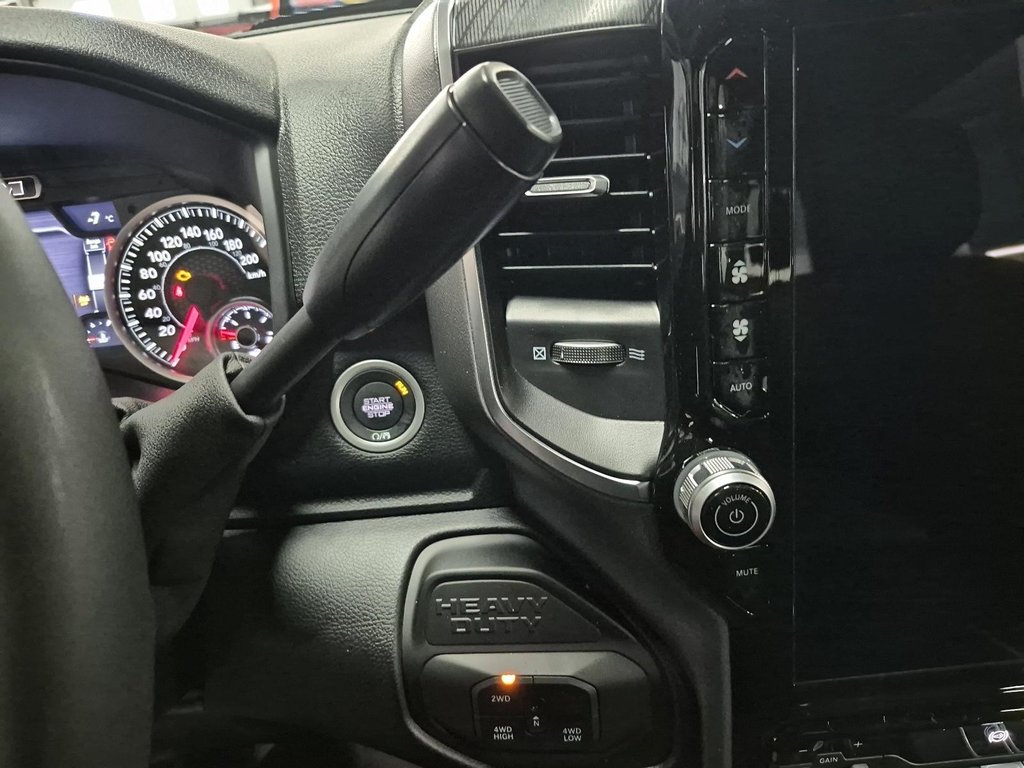 2026 Ram 2500 BIG HORN in St-Jean-Sur-Richelieu, Quebec - 14 - w1024h768px