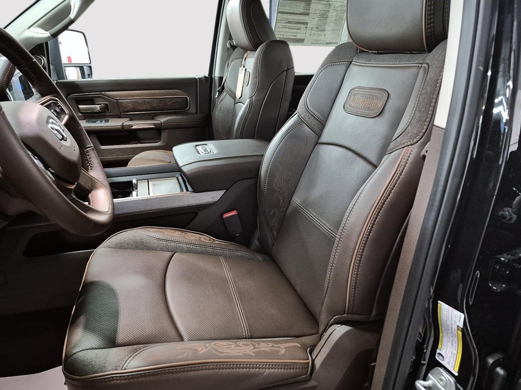 2026 Ram 2500 LIMITED LONGHORN in St-Jean-Sur-Richelieu, Quebec - 9 - w1024h768px