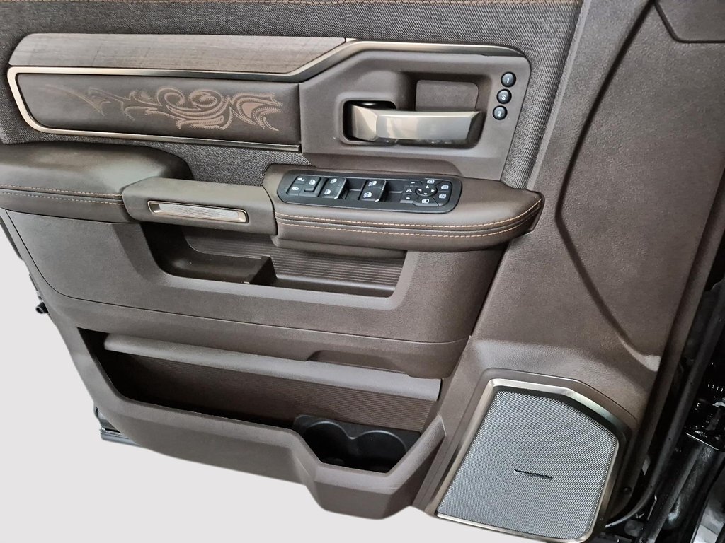 2026 Ram 2500 LIMITED LONGHORN in St-Jean-Sur-Richelieu, Quebec - 11 - w1024h768px