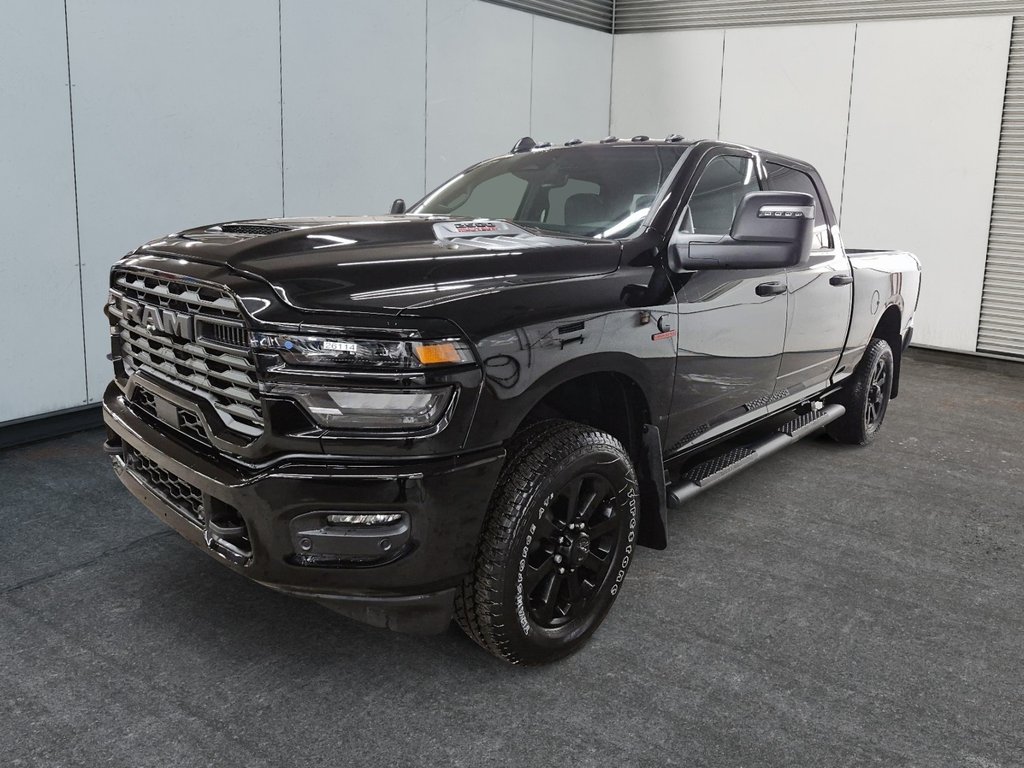 Ram 2500 BLACK EXPRESS 2026 à St-Jean-Sur-Richelieu, Québec - 1 - w1024h768px