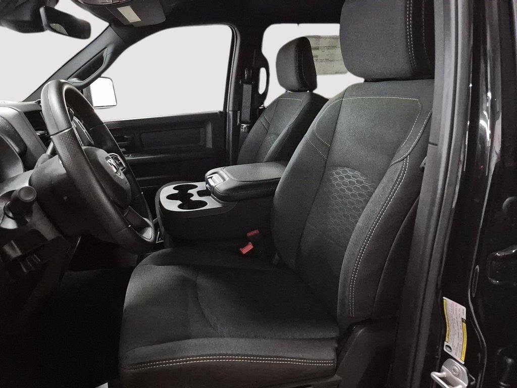 Ram 2500 BLACK EXPRESS 2026 à St-Jean-Sur-Richelieu, Québec - 9 - w1024h768px