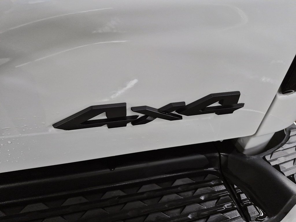 2026 Ram 2500 BLACK EXPRESS in St-Jean-Sur-Richelieu, Quebec - 16 - w1024h768px