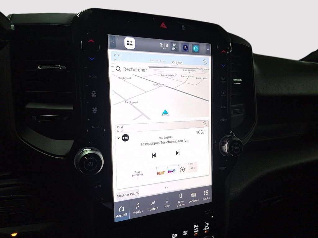 2026 Ram 2500 BLACK EXPRESS in St-Jean-Sur-Richelieu, Quebec - 19 - w1024h768px