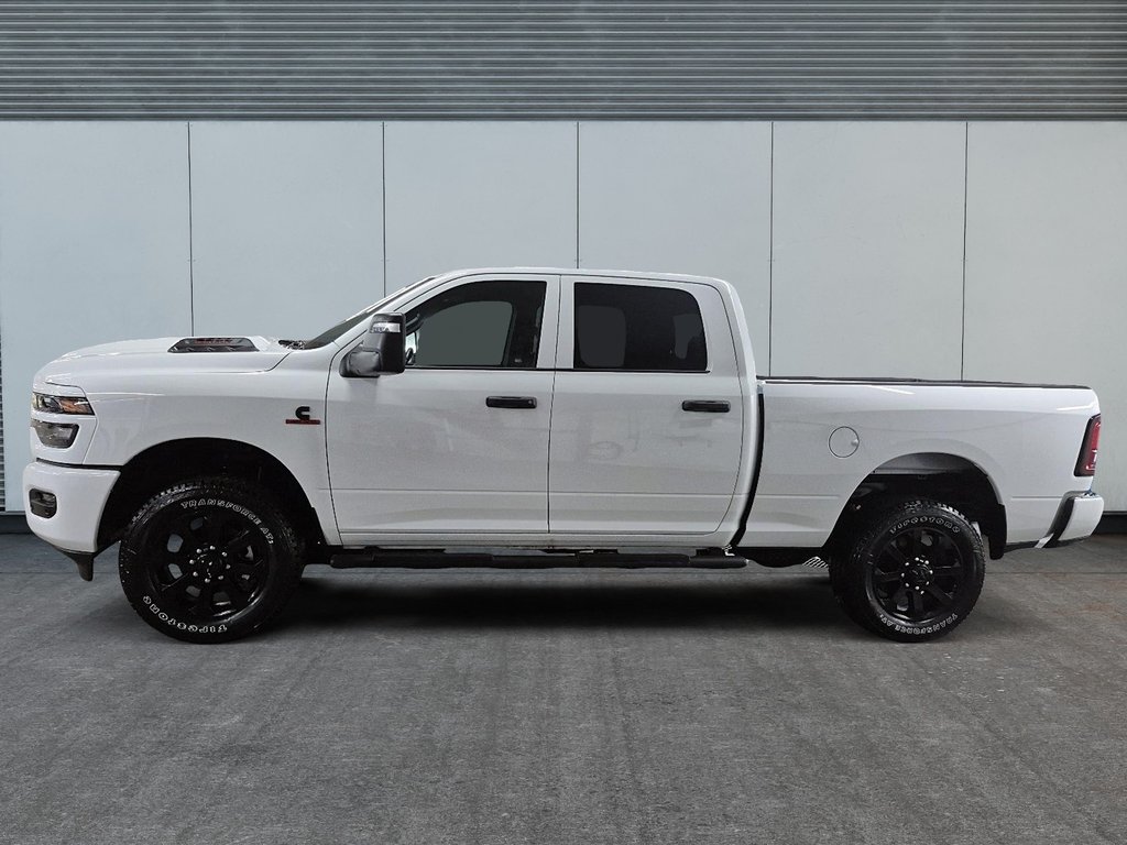 2026 Ram 2500 BLACK EXPRESS in St-Jean-Sur-Richelieu, Quebec - 5 - w1024h768px