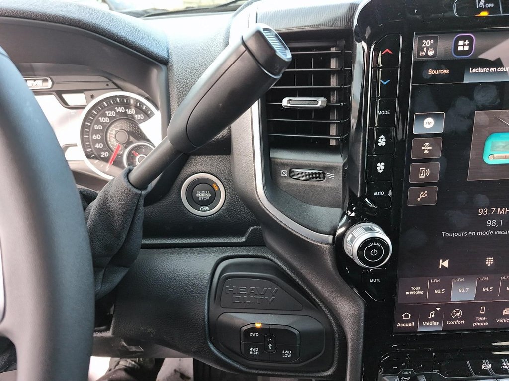 2026 Ram 2500 BIG HORN in St-Jean-Sur-Richelieu, Quebec - 11 - w1024h768px