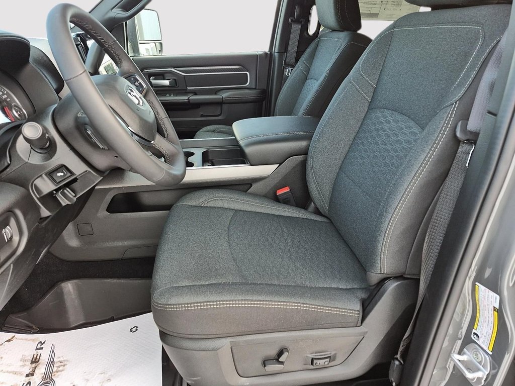 2026 Ram 2500 BIG HORN in St-Jean-Sur-Richelieu, Quebec - 18 - w1024h768px