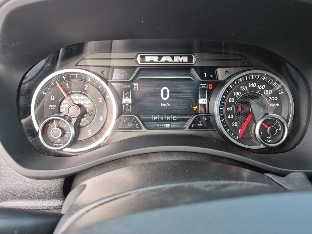 2026 Ram 2500 BIG HORN in St-Jean-Sur-Richelieu, Quebec - 10 - w1024h768px