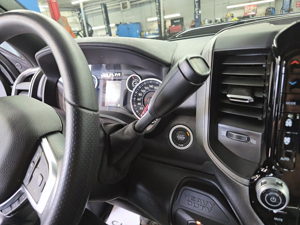 Ram 2500 BLACK EXPRESS 2026 à St-Jean-Sur-Richelieu, Québec - 15 - w1024h768px
